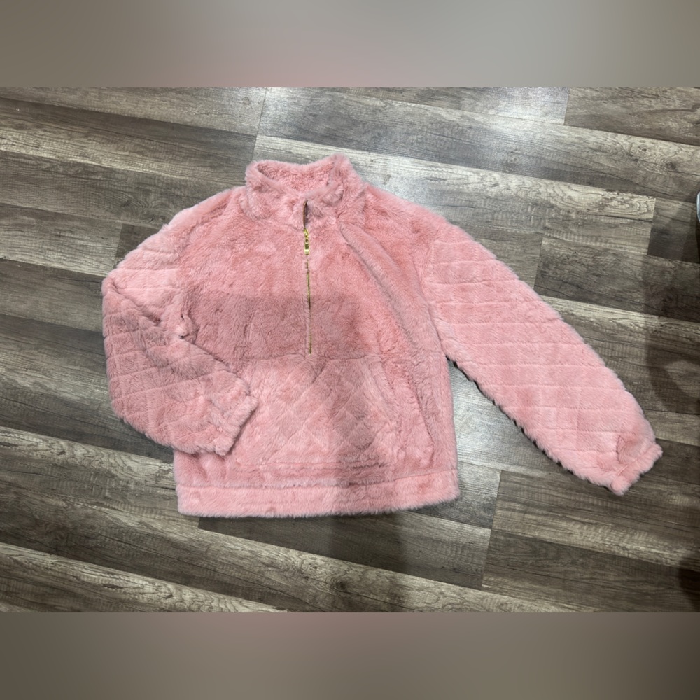 Fuzzy sweater NWOT